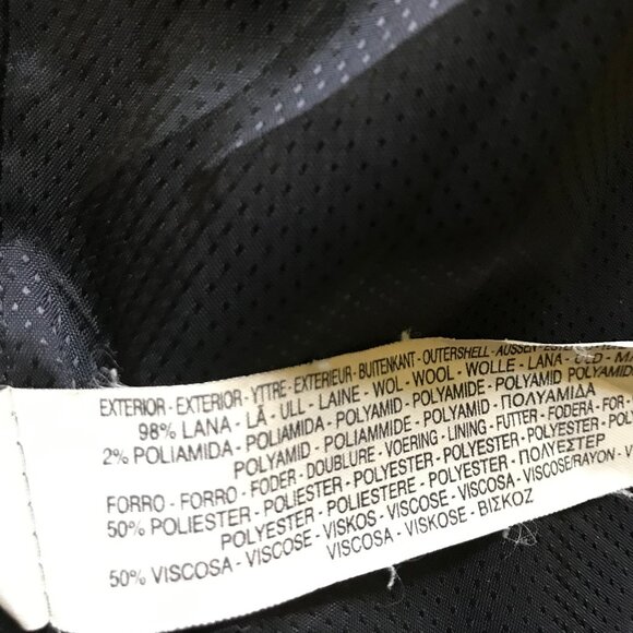 Massimo Dutti vintage 98% wool black coat - Picture 5 of 8